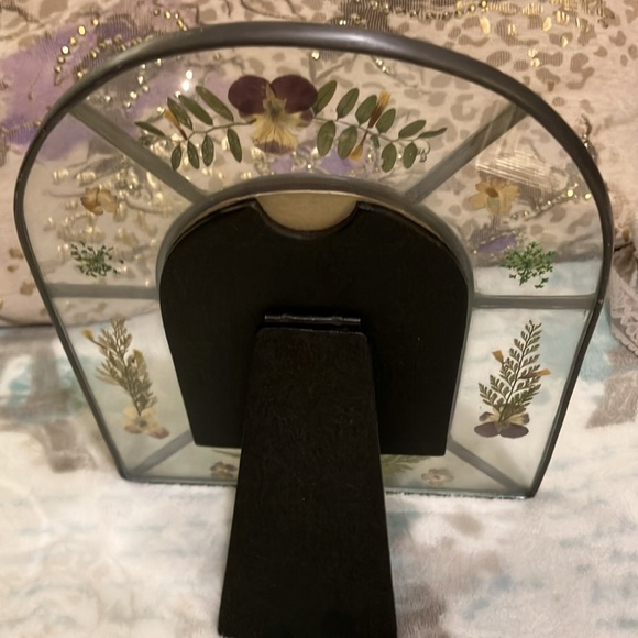 Glass Pewter Stained Glass Floral Frame 3 1/2” x 5” Photo - Picture 3 of 3